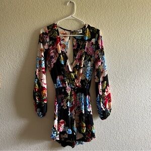 Show Me Your Mumu Rocky Floral Ruffle Long Sleeve Romper Size XS